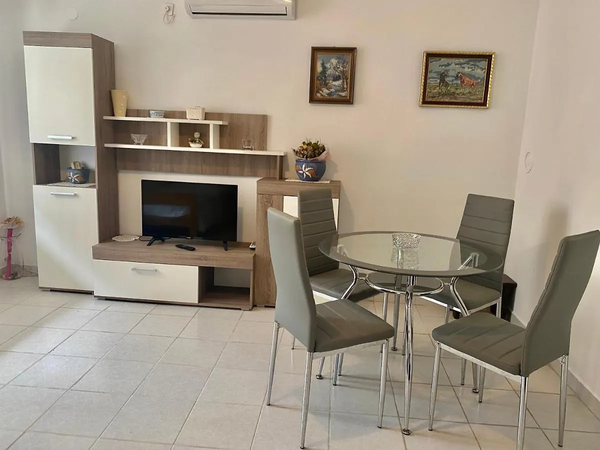 Apartman Mira Opatija 0*,  Croatia